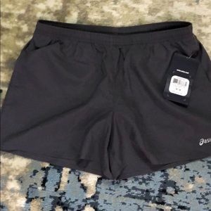 ASICS women’s running short 3.5 inch inseam